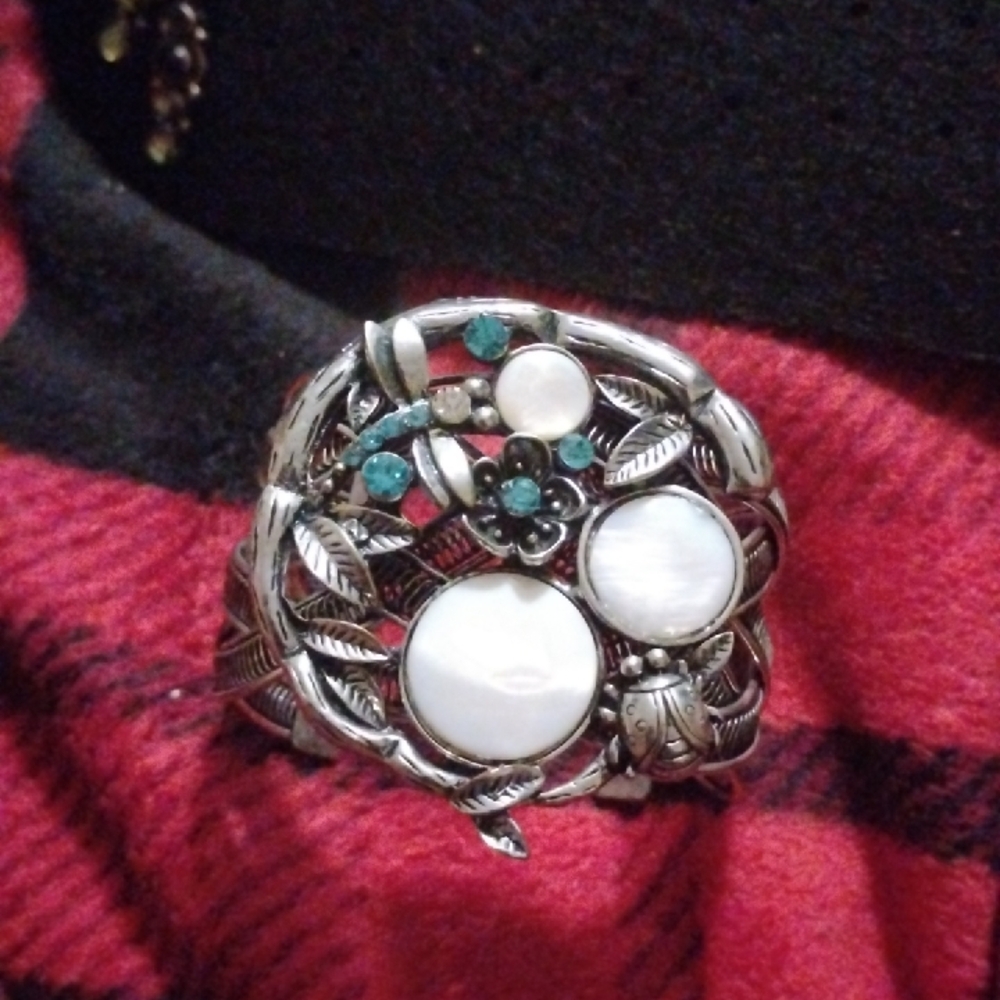 Floral Silver and White Women's Bracelet